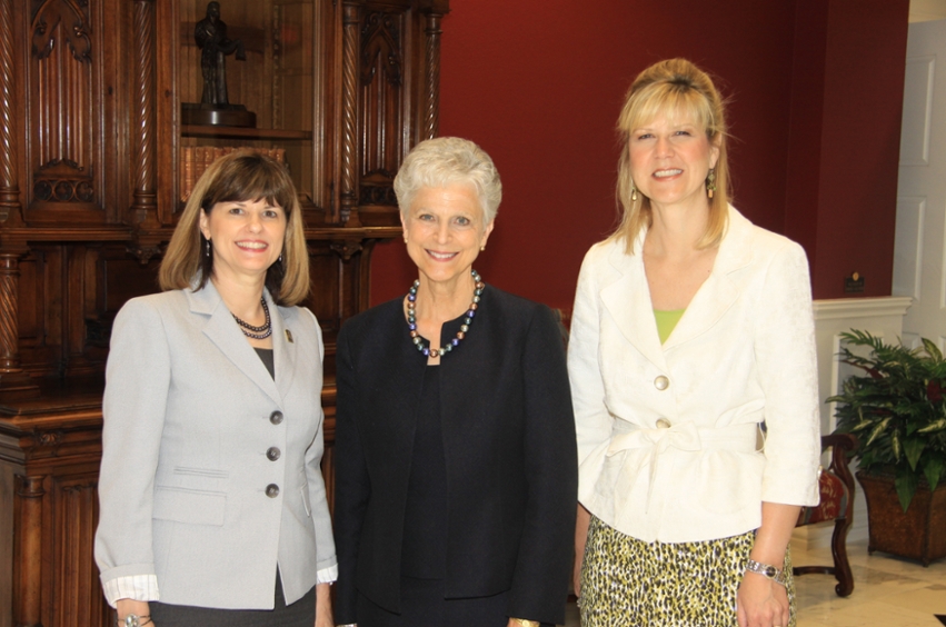 Pictured (l to r): Dr. Shelley Conroy, Dean and Professor at Louise Herrington School of Nursing at Baylor; Dr. Gail Linam, DBU Provost; and Dr. Elizabeth Davis, Executive Vice President and Provost at Baylor.