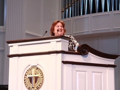 Raquel Contreras speaking to DBU students in the Patty and Bo Pilgrim Chapel during a DBU chapel service on Wednesday, September 26.
