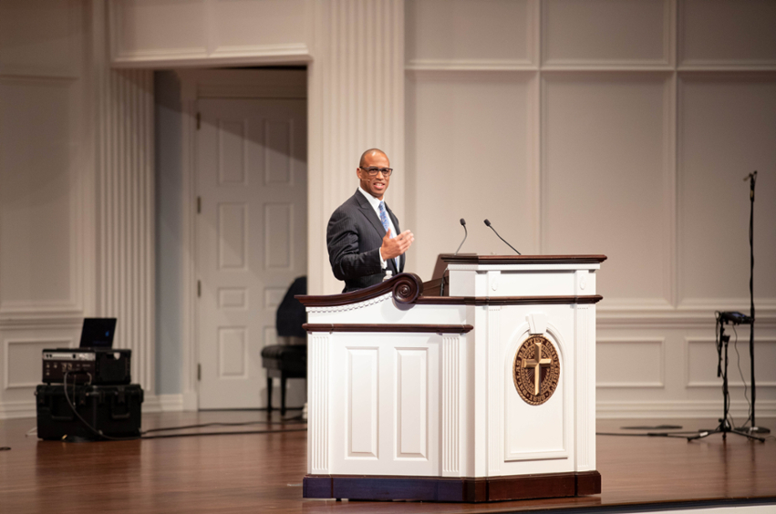 Scott Turner speaking in Chapel