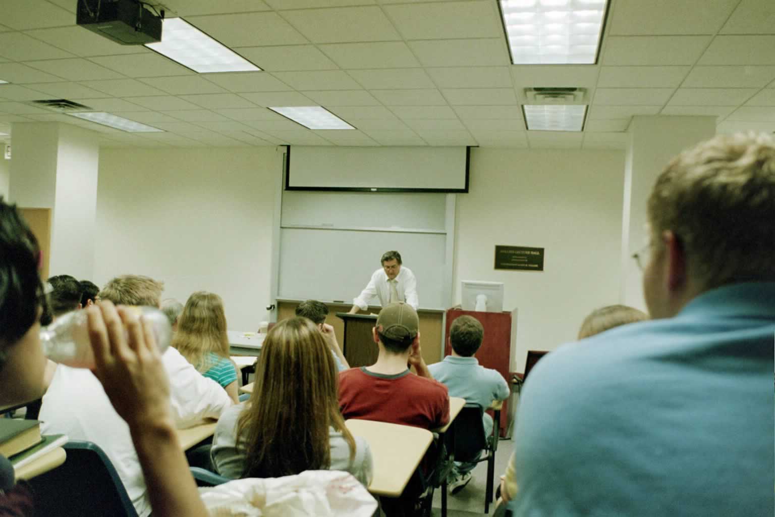 picture of Paul Marshall talking in a classroom full of students