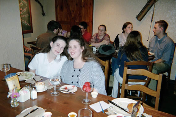 picture of two women sitting at a restaurant