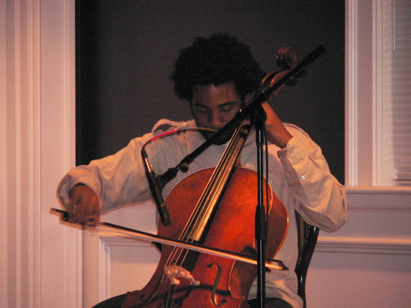 picure of Keith Tutt playing the cello